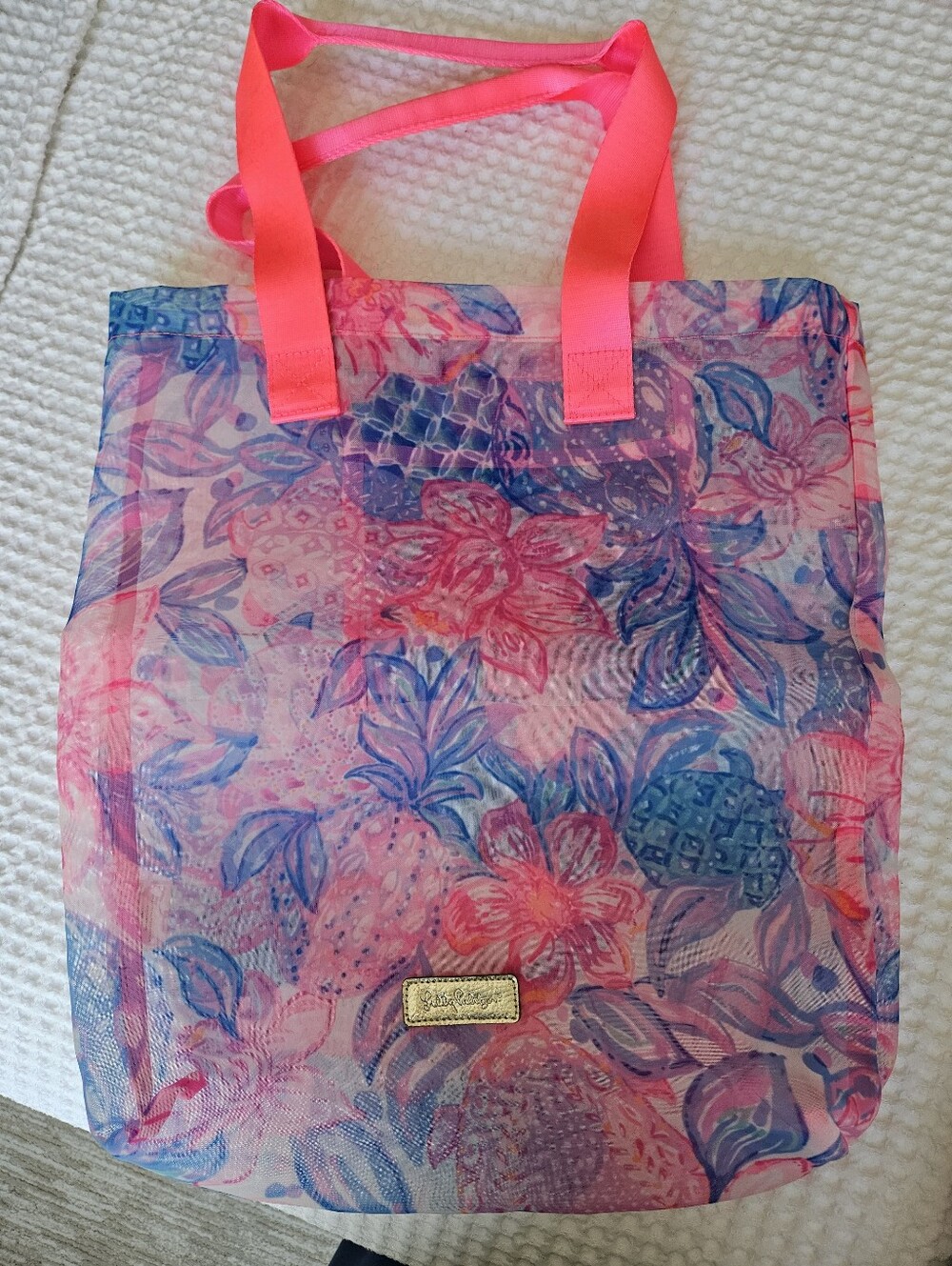 Lilly Pulitzer Mesh Shopper Tote Bag in the "Pink Isle Snappy Turtle" pattern.